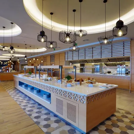 Astoria Inclusive- Private & Club Готель