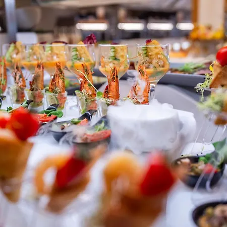 Готель Astoria Inclusive- Private & Club Золоті Піски