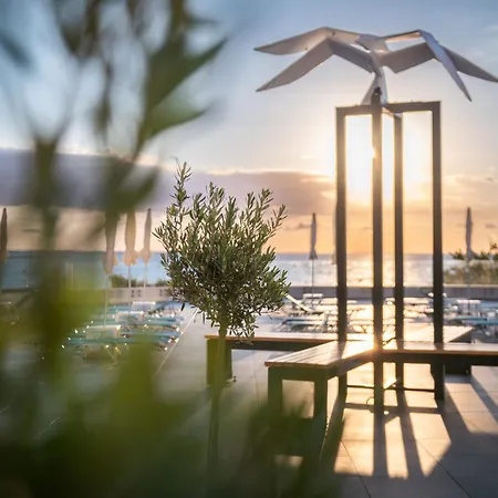 Astoria Inclusive- Private & Club