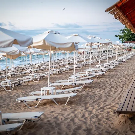 Astoria Inclusive- Private & Club Готель 4*