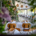 Хотел Astoria By Astoria Collection