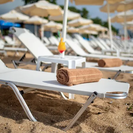 Astoria Inclusive- Private & Club 4*