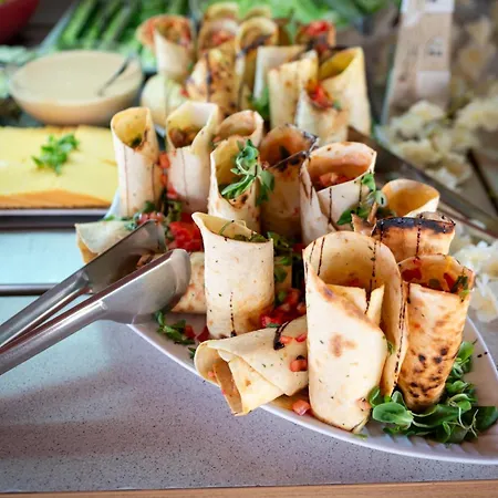 Hotel Astoria Inclusive- Private & Club