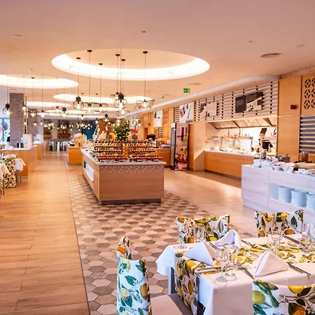 Astoria Inclusive- Private & Club 4*